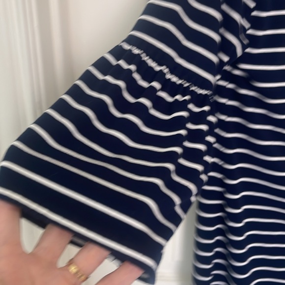 White House Black Market dress- great for work, dress up or down, w heels/boots. - Picture 4 of 5